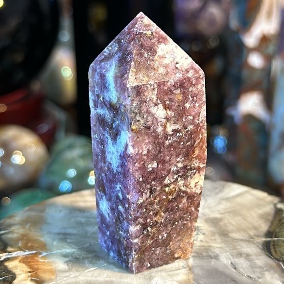 🔥SALE🔥 Mica 4 Sided Crystal Point With Flash! - Picture 4 of 4